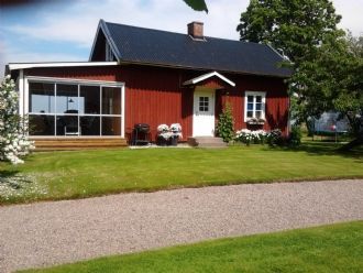 Stuga på landet nära Vättern