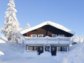 Sälen/Högfjället mit ski in-ski out, Sauna, Wifi