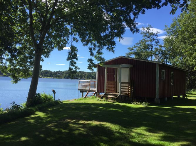 Hyra stuga i Nössemark, Ed, Dalsland. Idyllisk sommarstuga precis vid