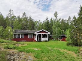 Vila i naturen och koppla av i jacuzzin!