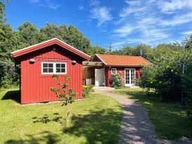 Cute cottage next to farm near beaches and Kullen