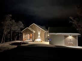 Bruksvallarna - Nybyggt arkitektritat hus