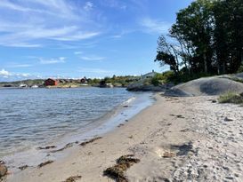 Lägenhet  med strandtomt på Nordkoster