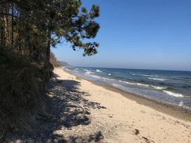 Nybyggt vid havet i gamla Kivik