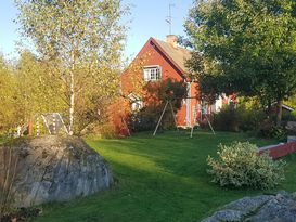 Lovely summerhouse with forrest and lakes