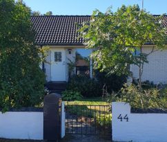 Gästewohnung in Villa mit eigenem Garten