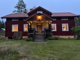 Gamla Fältasgården vid Kalvsjön